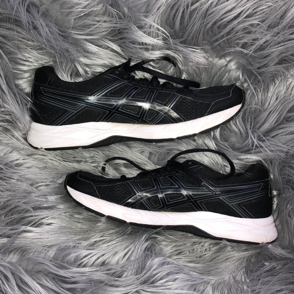Asics Sneakers